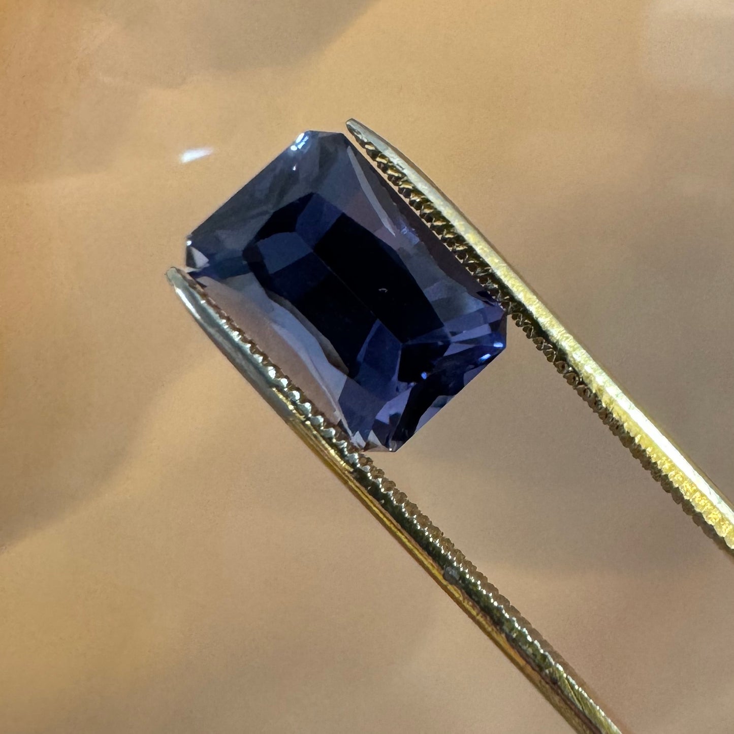 Barions Cut Iolite, 2.43CT