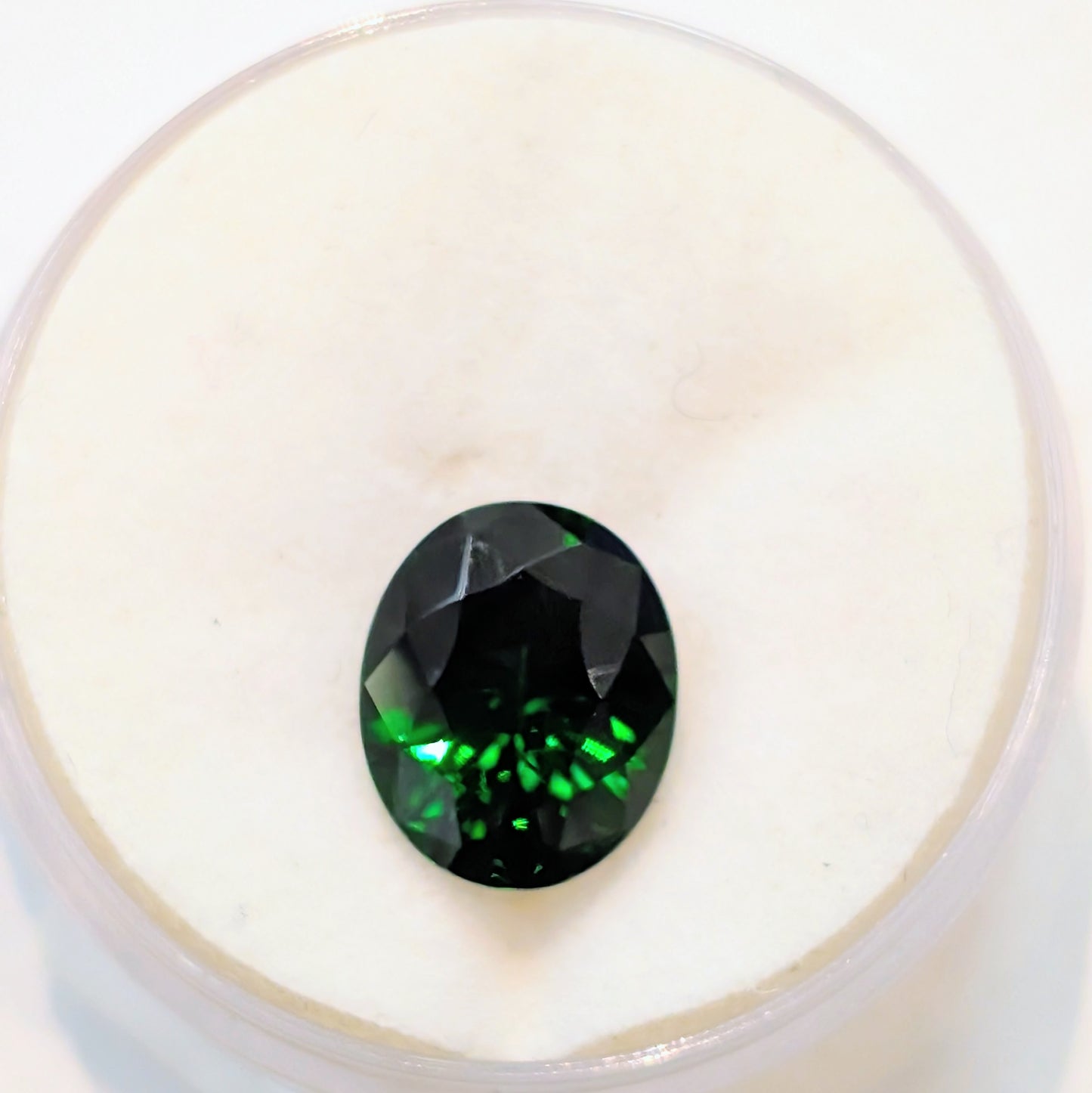 Oval Diopside, 2.65cts
