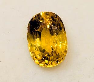 Oval Yellow Sapphire 3.07ct.