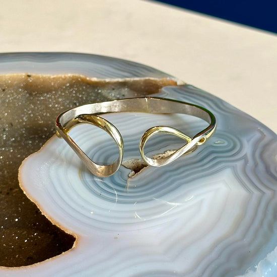 "Venice" Hinged Bangle