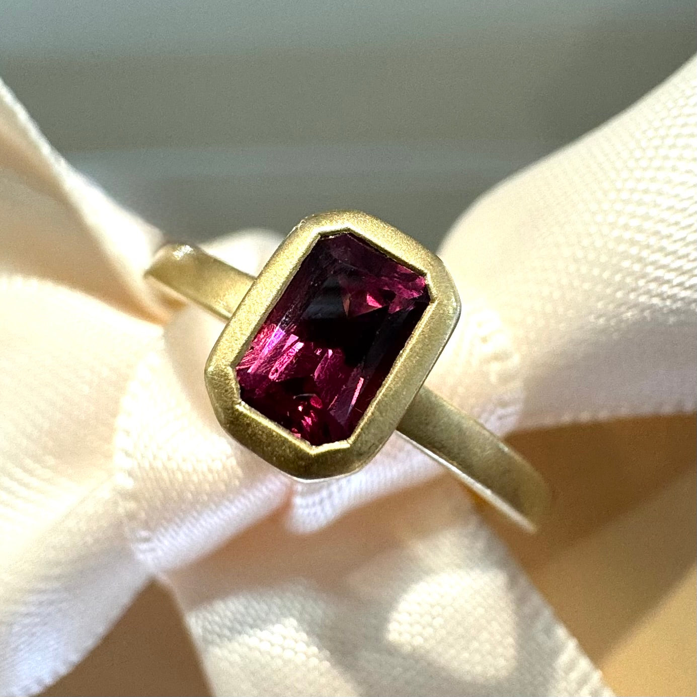 Rhodolite Garnet Yumdrop