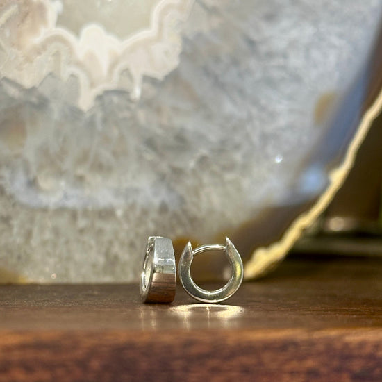 Petite Tapered Huggie