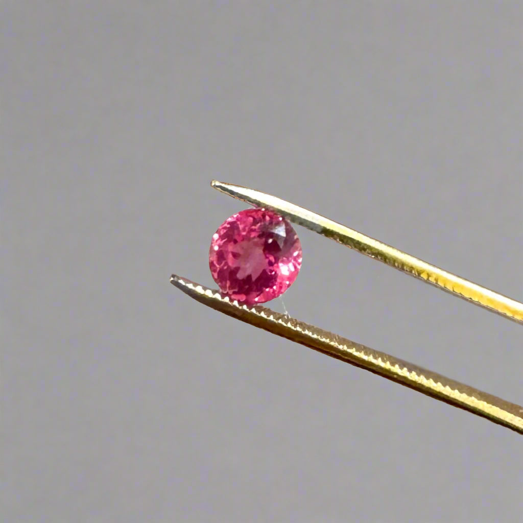 Round Pink Spinel, 1.02CT