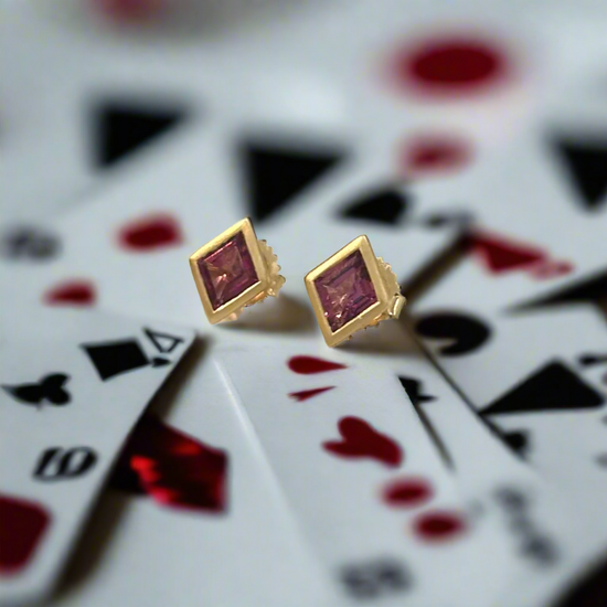 Garnet Kite Studs