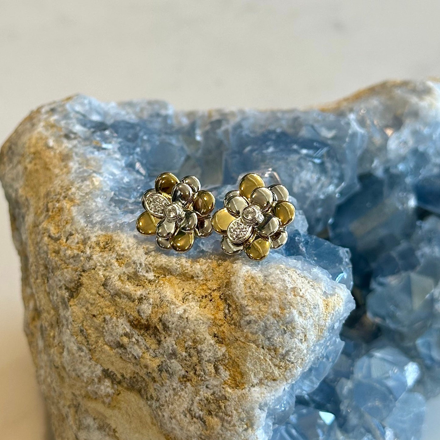 Daisy Studs