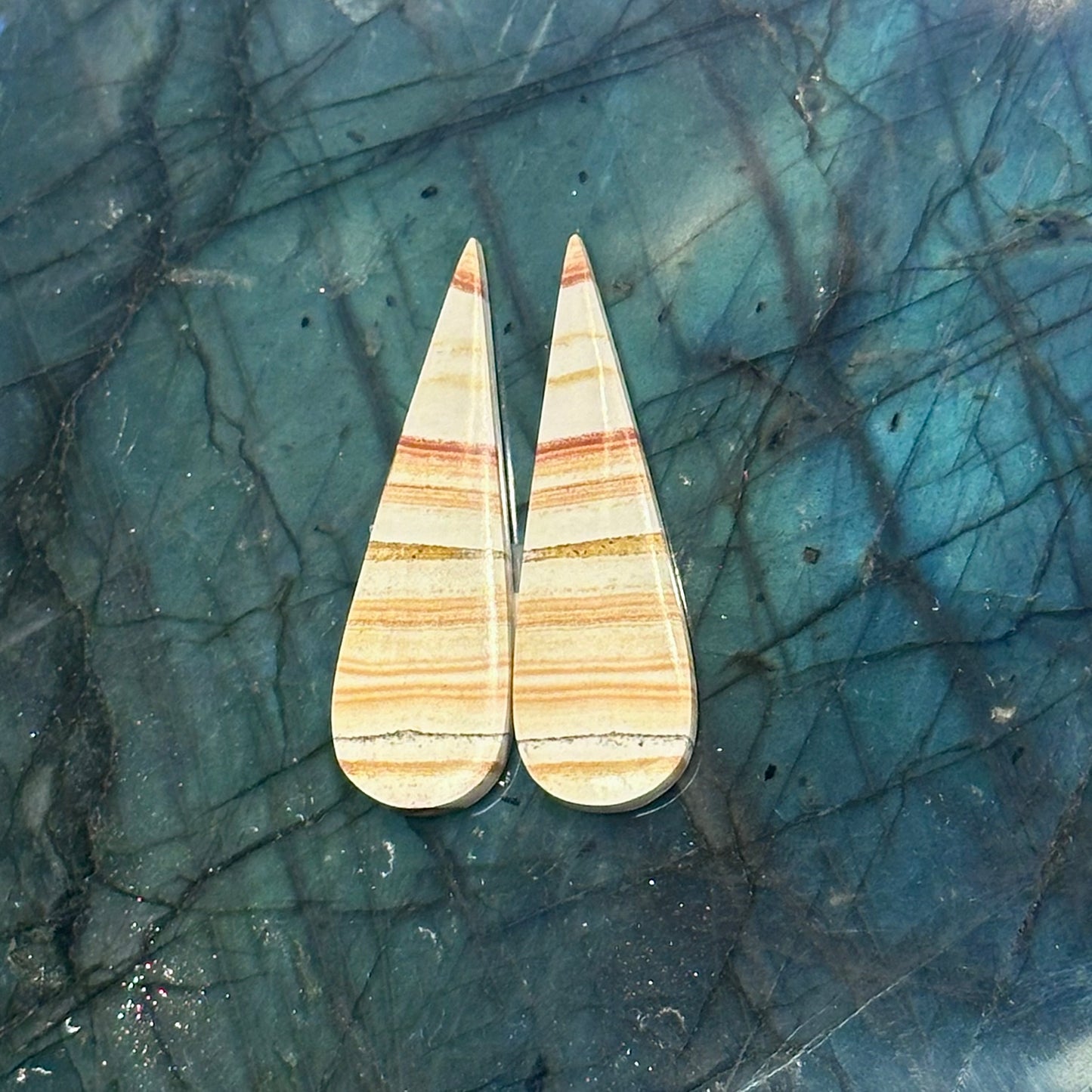 Sahara Quartz Pair