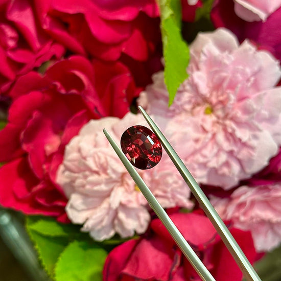 Oval Garnet, 4.39ct