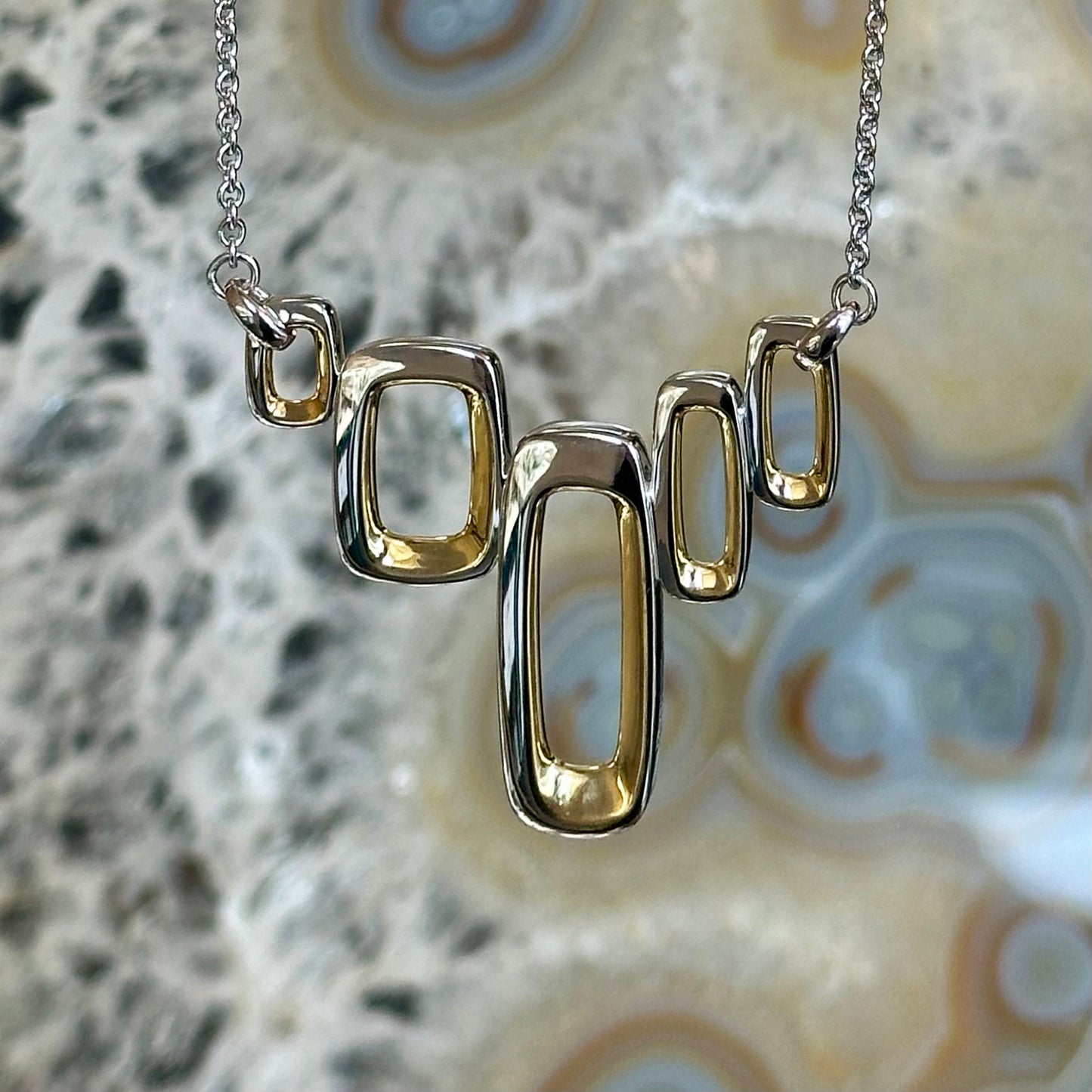 Two Tone Ovals Necklace
