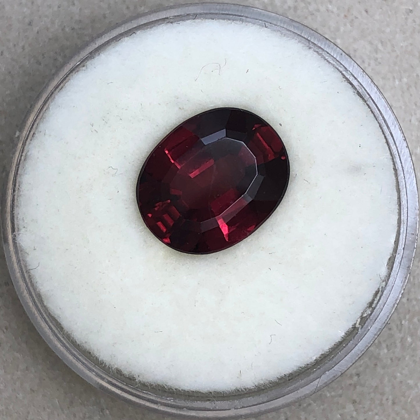 Oval Garnet, 4.39ct
