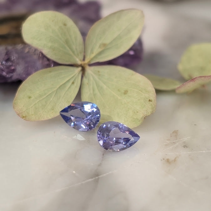 Tanzanite Pears, 2=1.63cts