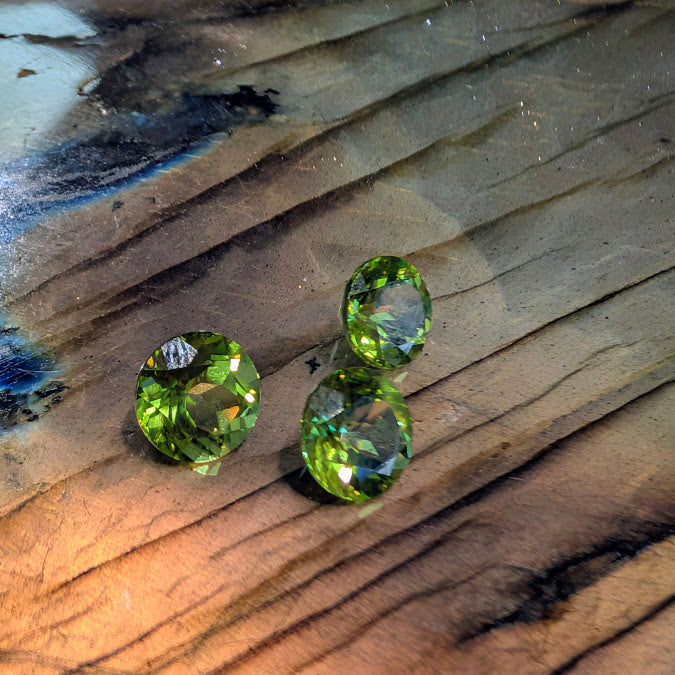 Round Peridot