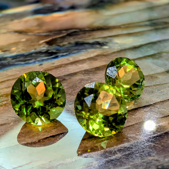 Round Peridot