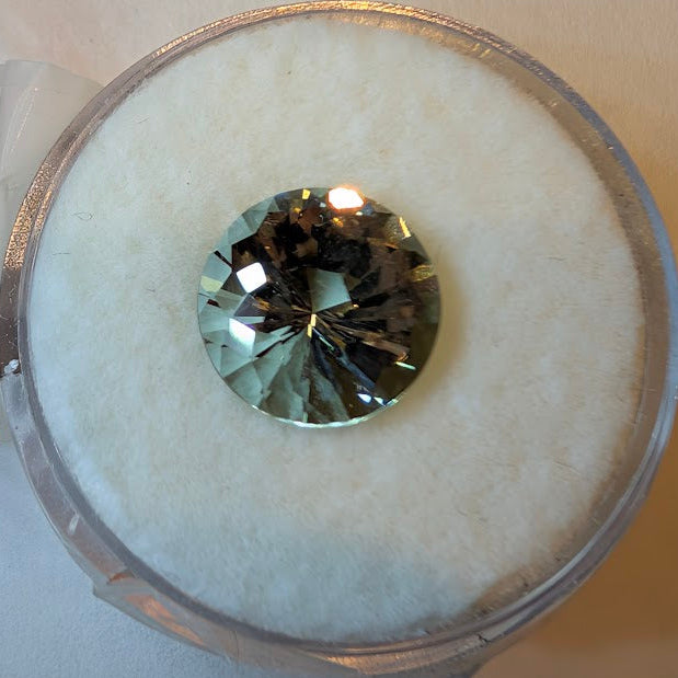 Radial Green Quartz, 3.24cts