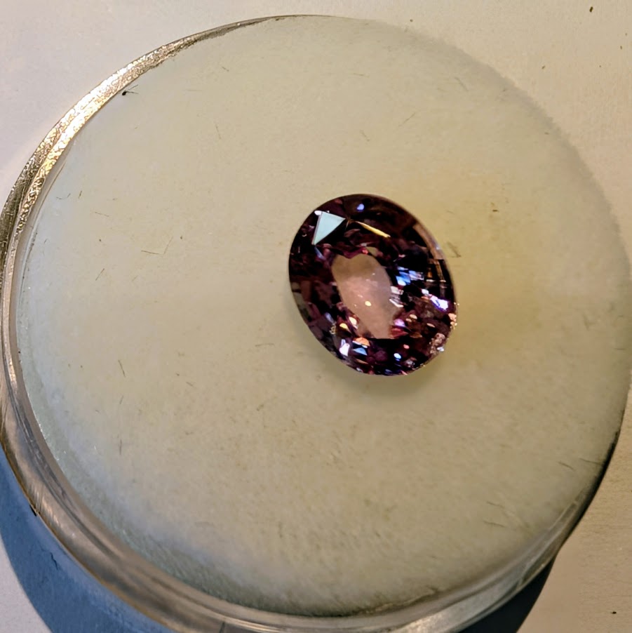 Oval Pink Sapphire, 1.65cts