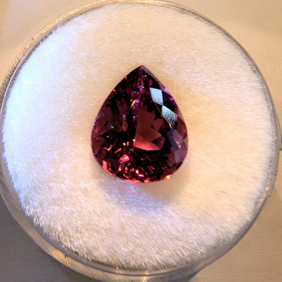 Pear Pink Tourmaline, 4.56cts