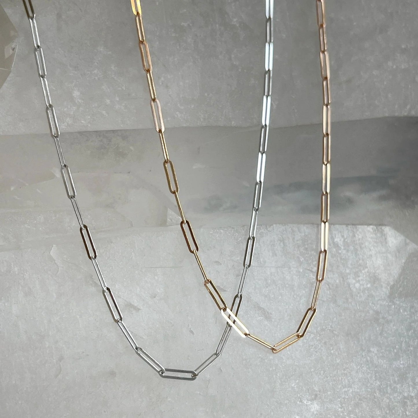 Elongated Paperclip Chain