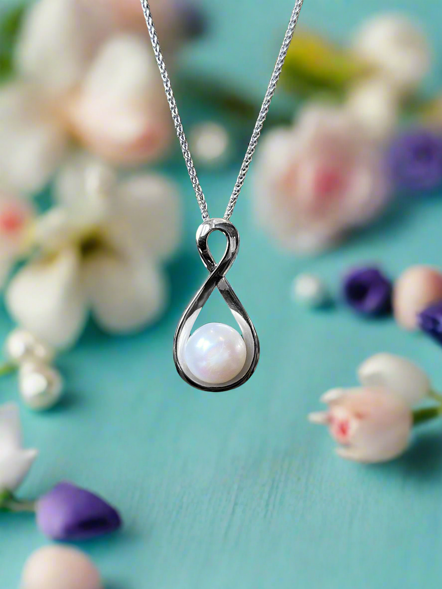 Pearl Infinity Necklace Plumb Gold Plumb Silver
