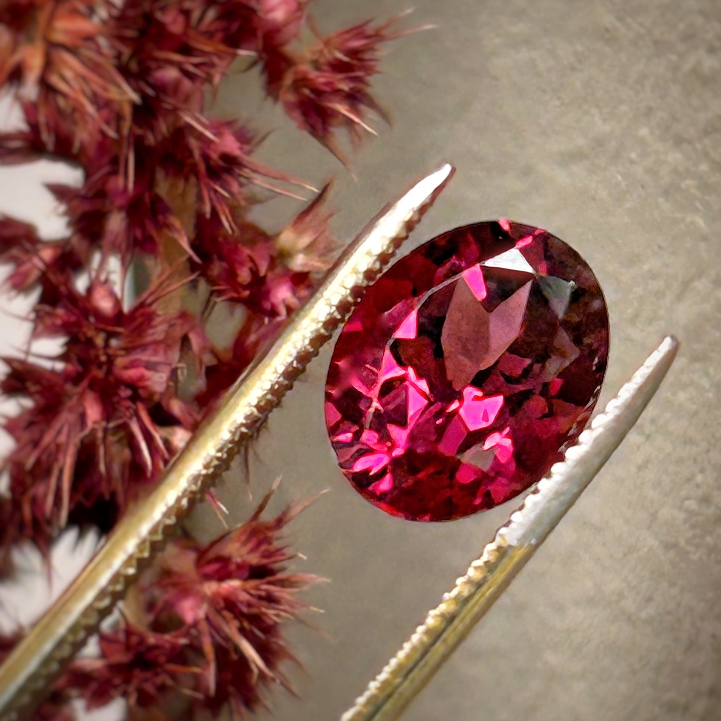 Rhodolite Garnet, 2.34CT