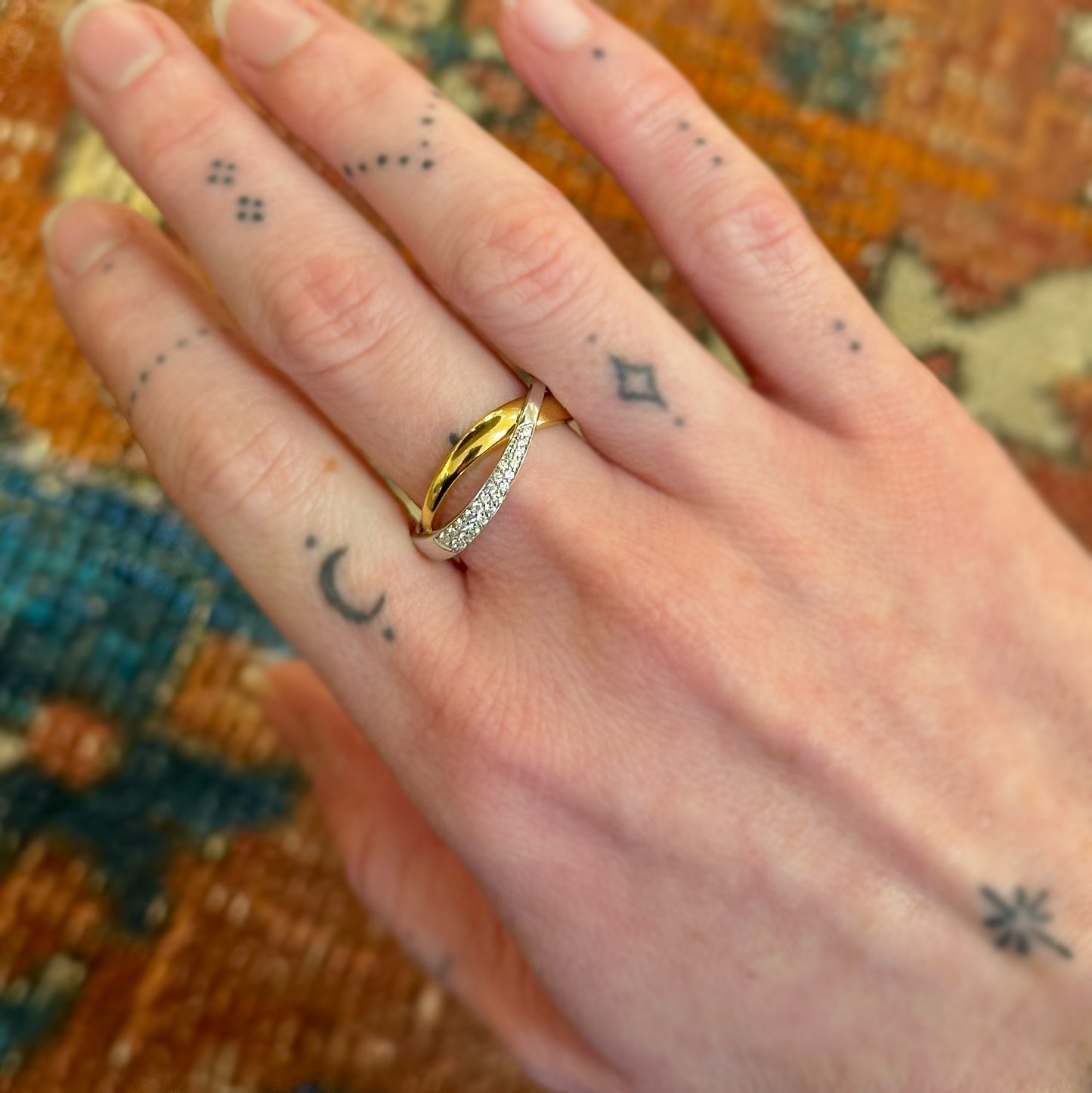 "Duo" Crossover Ring