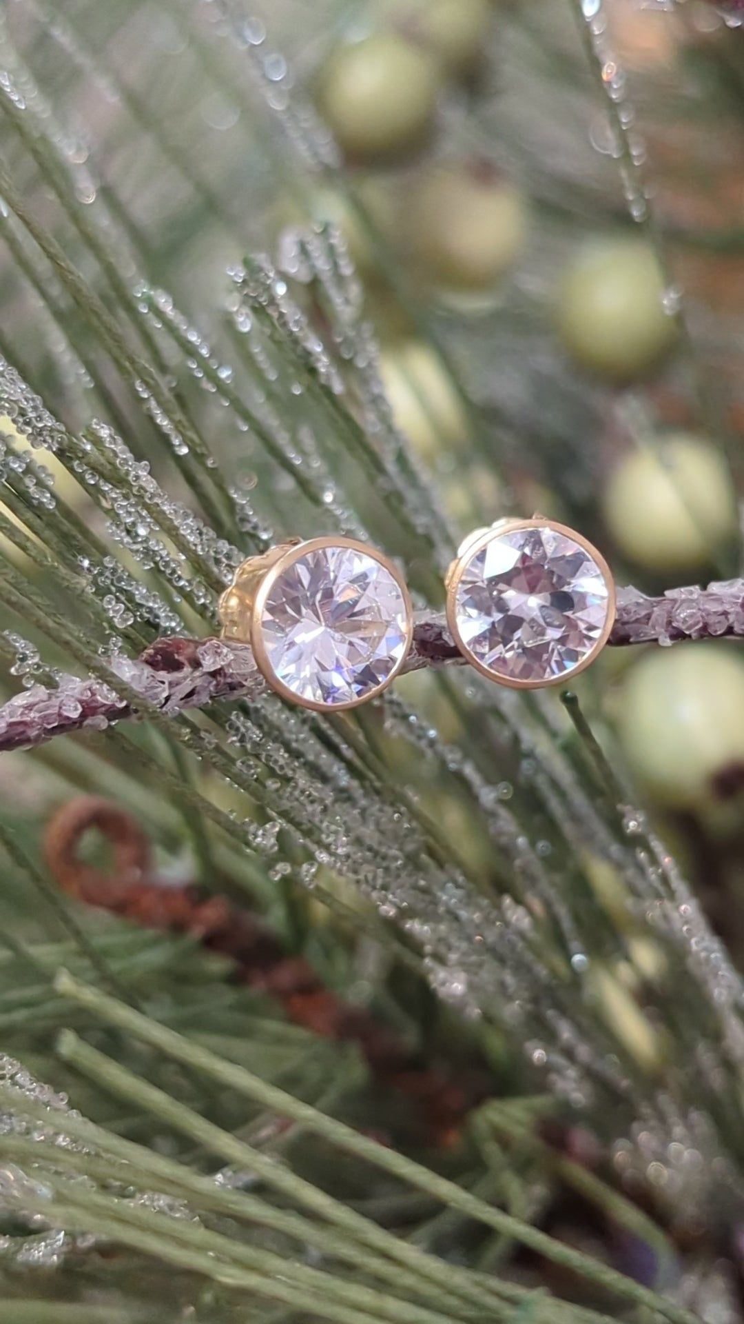 Load and play video in Gallery viewer, White Zircon Bezel Studs
