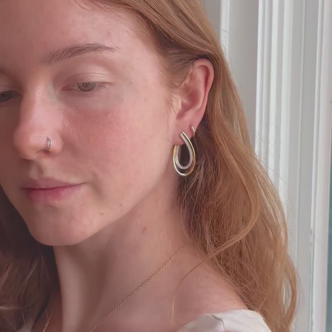 Load and play video in Gallery viewer, Oval Loop Earring

