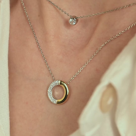 Load and play video in Gallery viewer, Contrast Circle CZ Necklace
