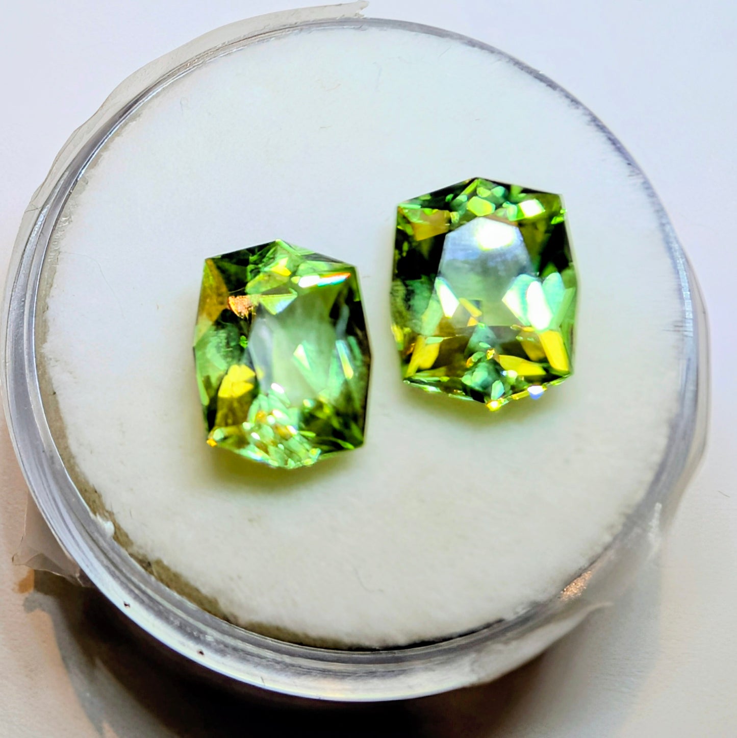 Peridot Fancy Pair 2=4.61ct