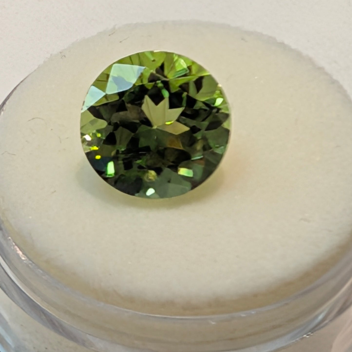 Burmese Peridot, 3.89cts