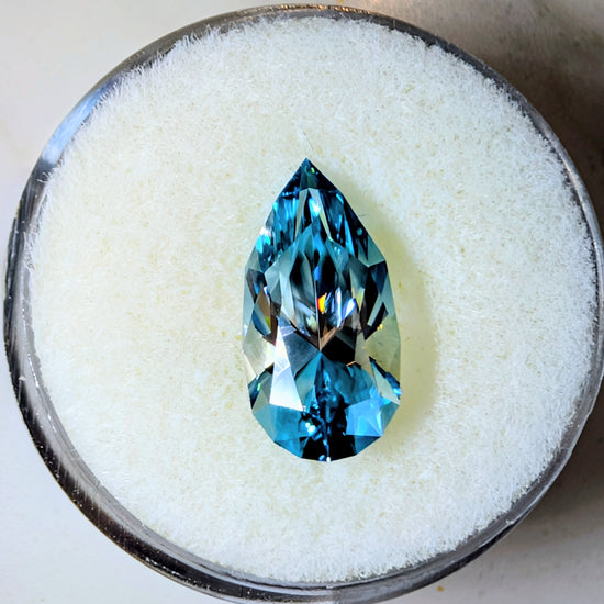 Bi-Color Zircon, 4.25cts