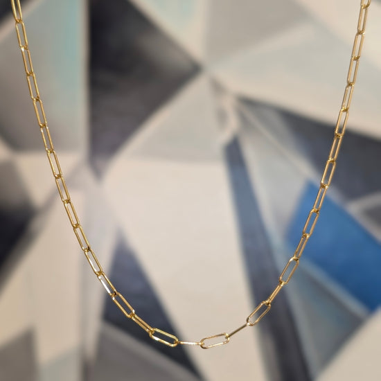 Elongated Paperclip Chain