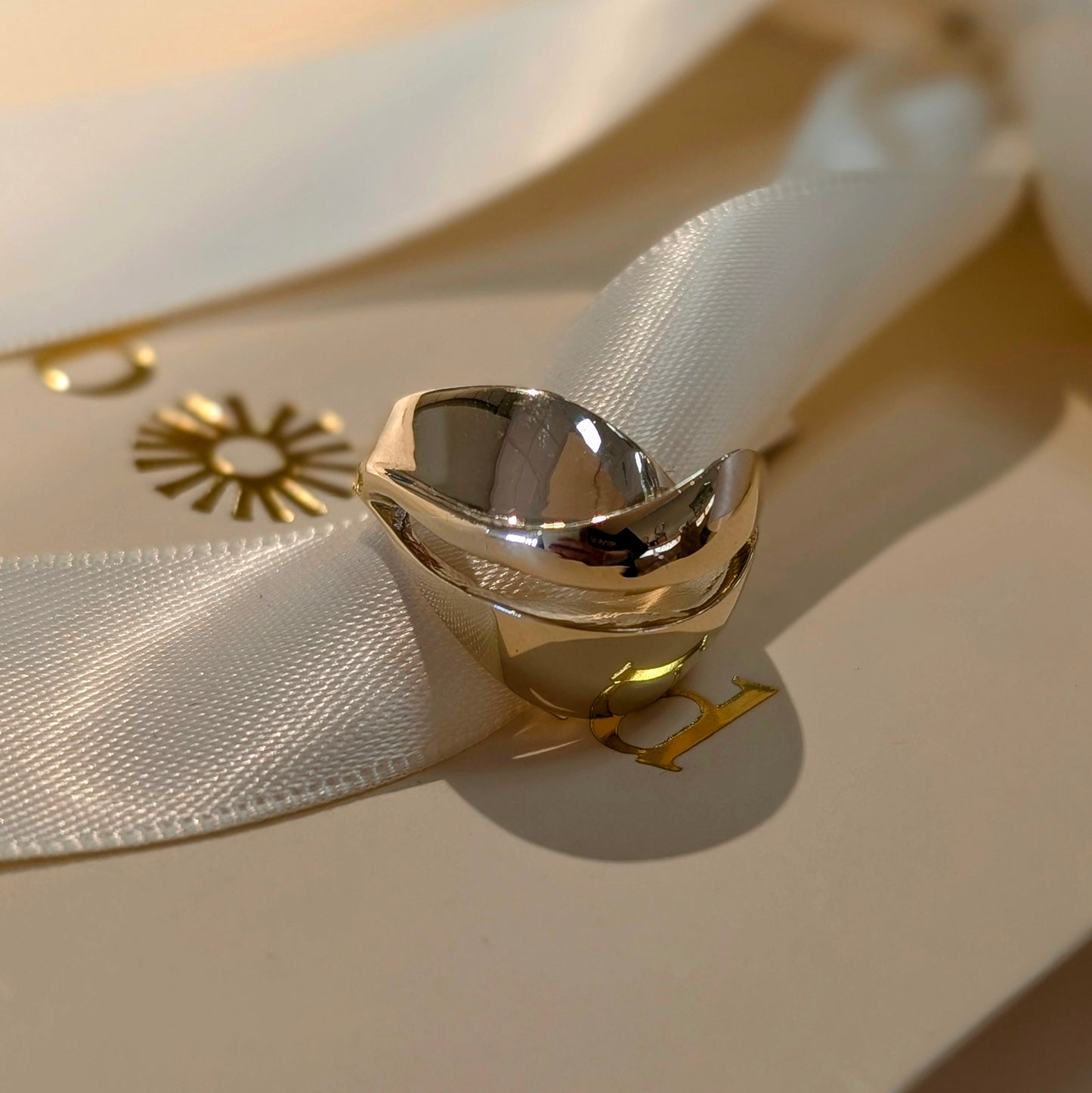 Wide Wave Ring