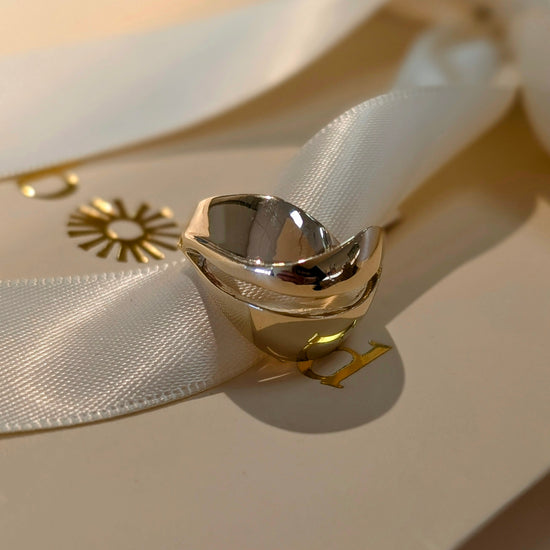 Wide Wave Ring