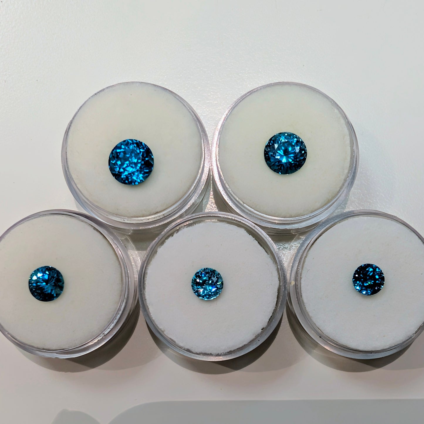 Round Blue Zircon