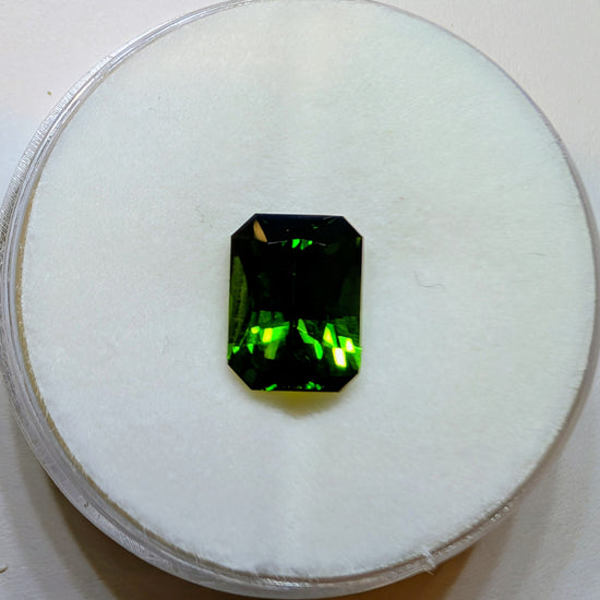 Emerald Cut Diopside, 1.54cts